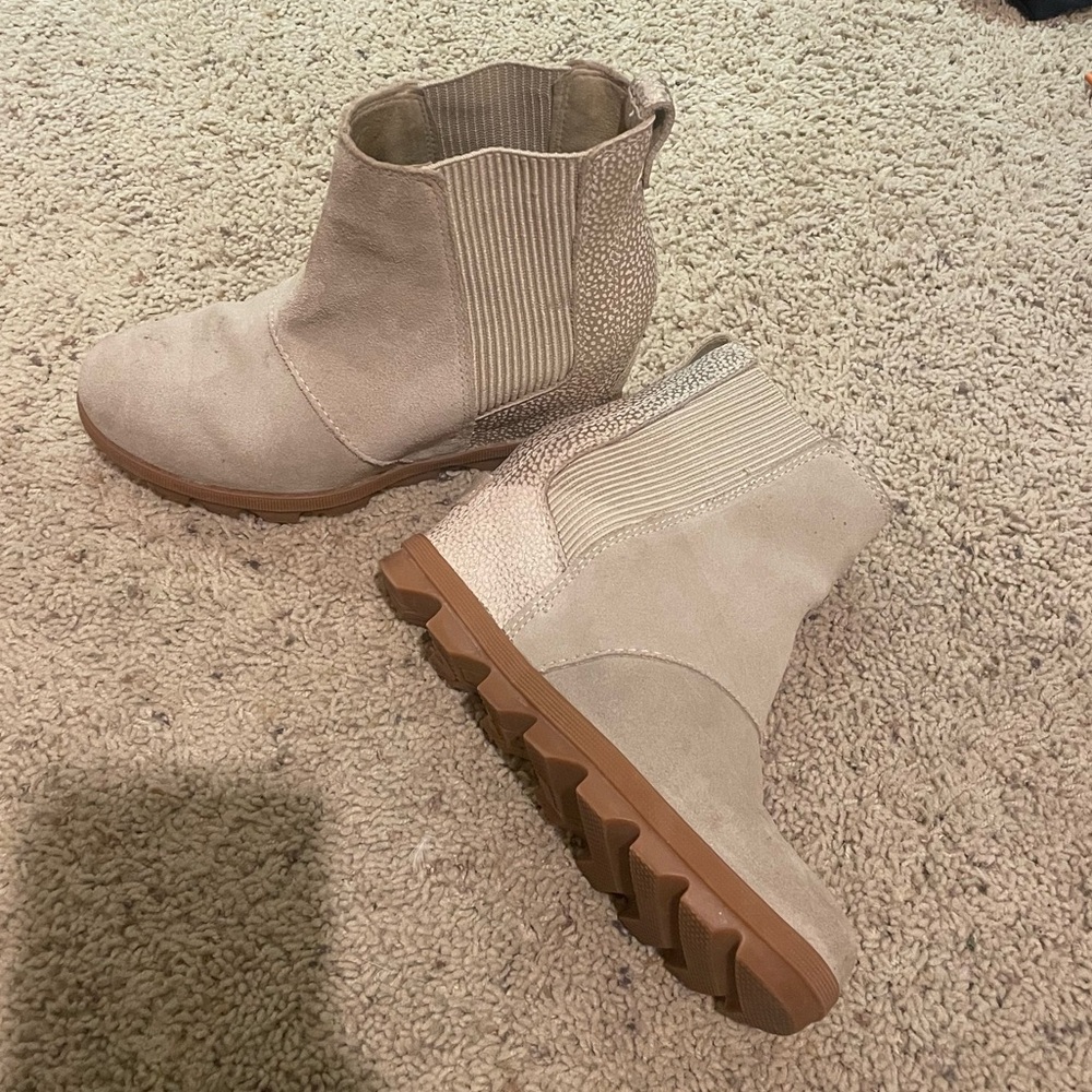 Sorel bootie wedges